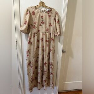En Saison Cream and Pink Rose Puff Sleeve Maxi Dress with Pockets Size Small